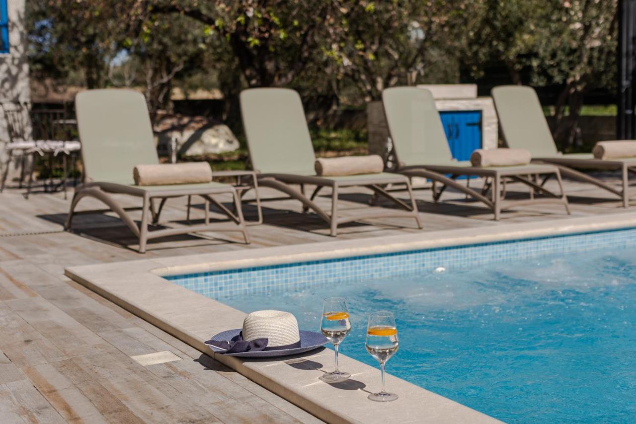 The Olive Poolhouse Lejlighed Split Eksteriør billede